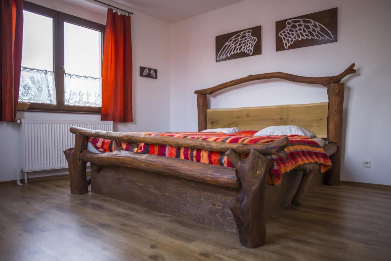 Bike Bistro A Penzion U Vsech Andelu Nove Mesto pod Smrkem Dış mekan fotoğraf
